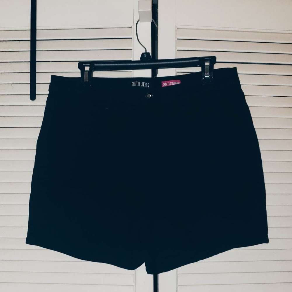 Faith Jeans Black Shorts